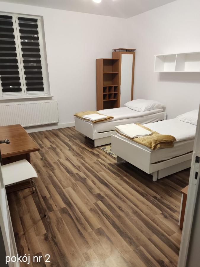 Mieszkanie Blisko Targow Poznanskich Appartement Buitenkant foto